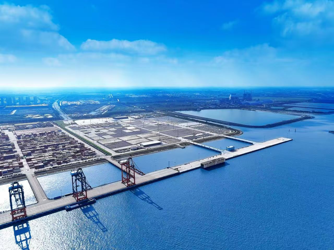 开辟出海新通道 | 长江干线最大汽车滚装码头——海通太仓汽车码头开港